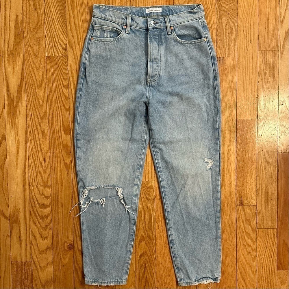 Betro Simone Distressed light wash denim Jeans Sz 30 ripped taper mom skinny